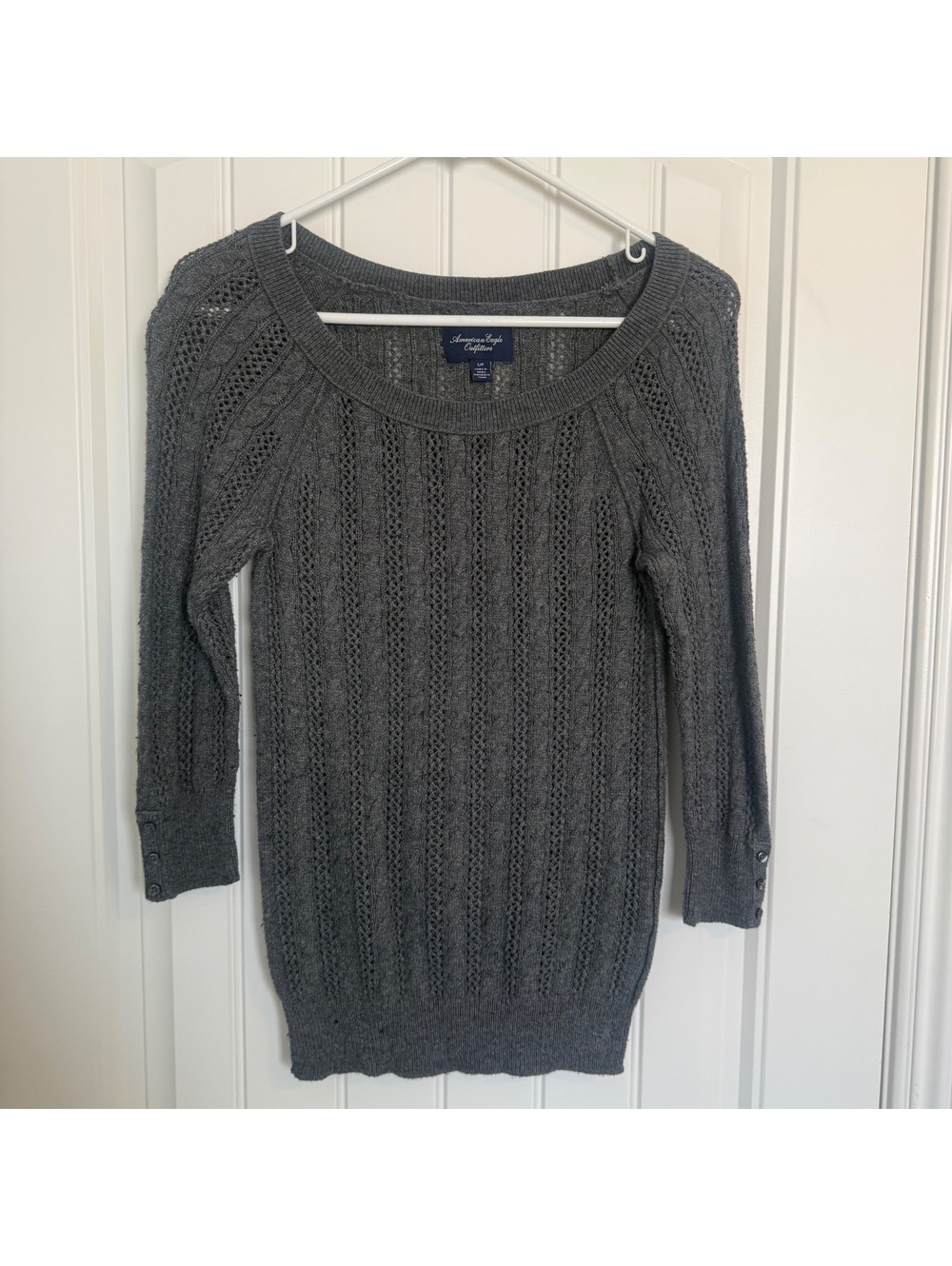 Y2K Style American Eagle Gray Cable Knit Sweater Size Small, 3/4 sleeve